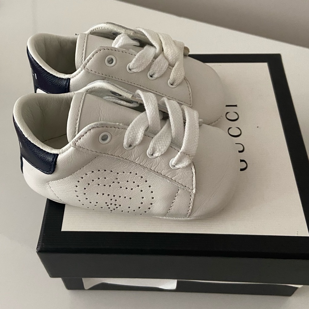 Gucci baby shoes